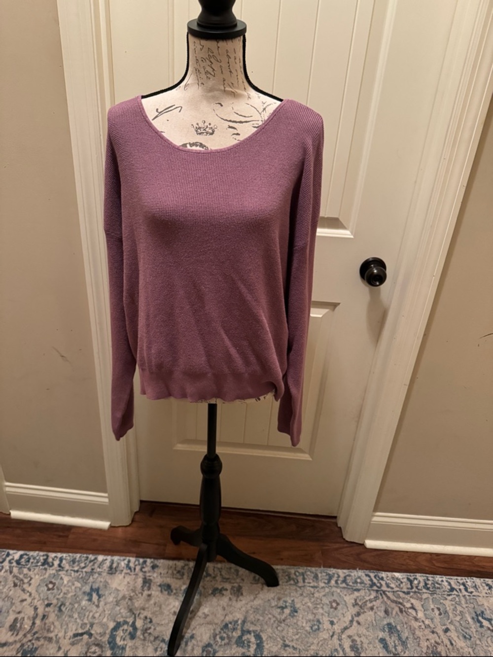 Cyrus Scoop Neck Lightweight Sweater in Mauve